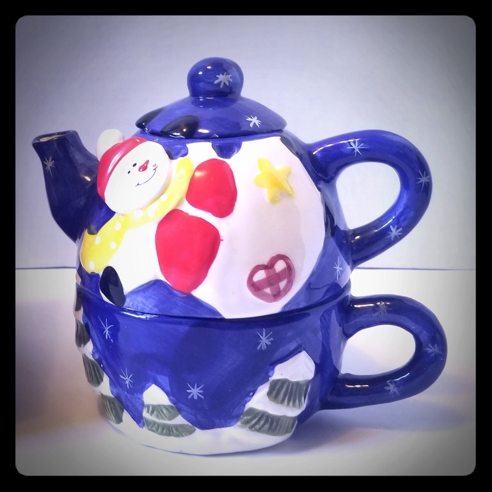 Christmas Tea pot